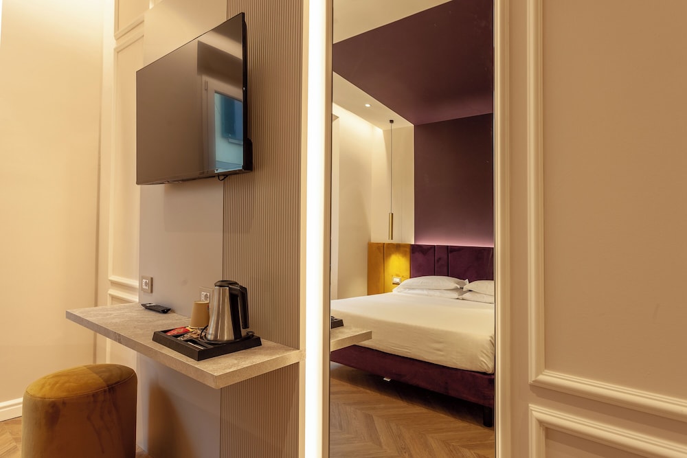 Hotel La Fortezza — Hotel rooms in Florence, Tuscany