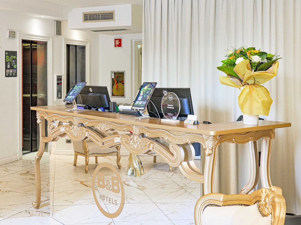 B&B Hotel Firenze Laurus al Duomo — Hotel building in Florence, Tuscany