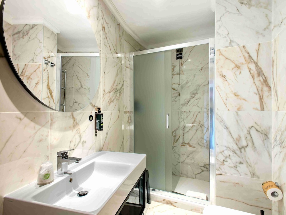 B&B Hotel Firenze Laurus al Duomo — Hotel rooms in Florence, Tuscany