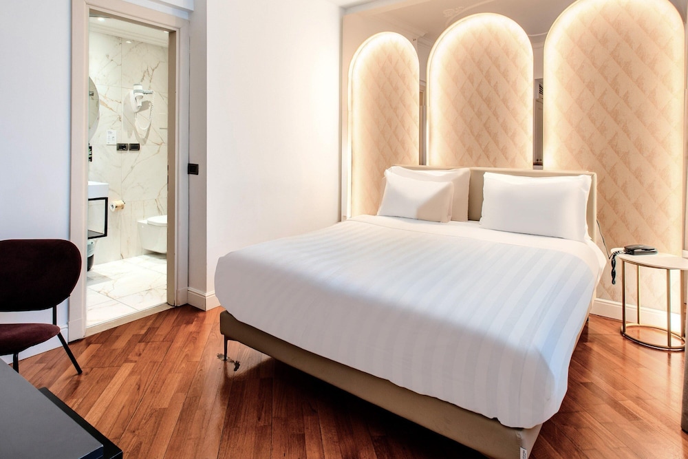 B&B Hotel Firenze Laurus al Duomo — Hotel rooms in Florence, Tuscany
