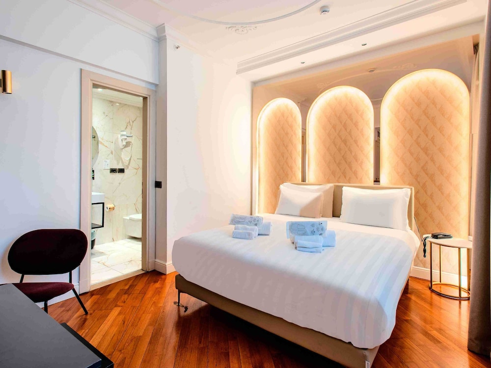 B&B Hotel Firenze Laurus al Duomo — Hotel rooms in Florence, Tuscany