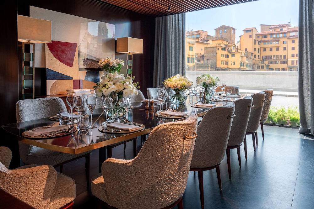 Portrait Firenze - Lungarno Collection — Restaurant & bars in Florence, Tuscany