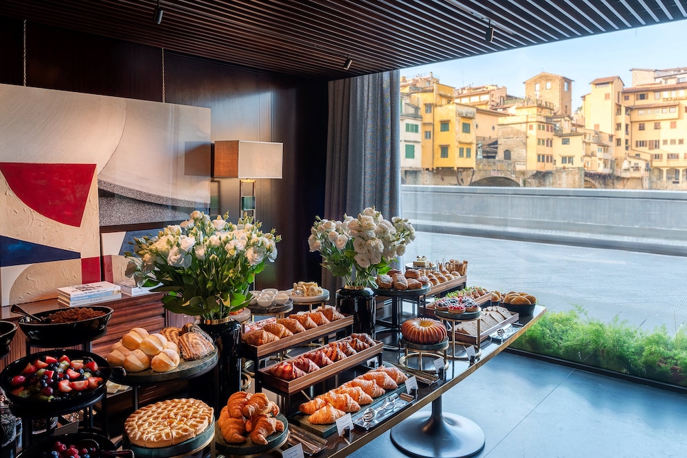 Portrait Firenze - Lungarno Collection — Restaurant & bars in Florence, Tuscany
