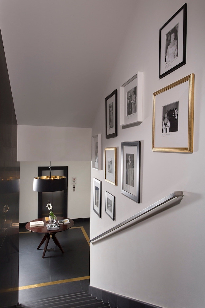 Portrait Firenze - Lungarno Collection — Hotel building in Florence, Tuscany
