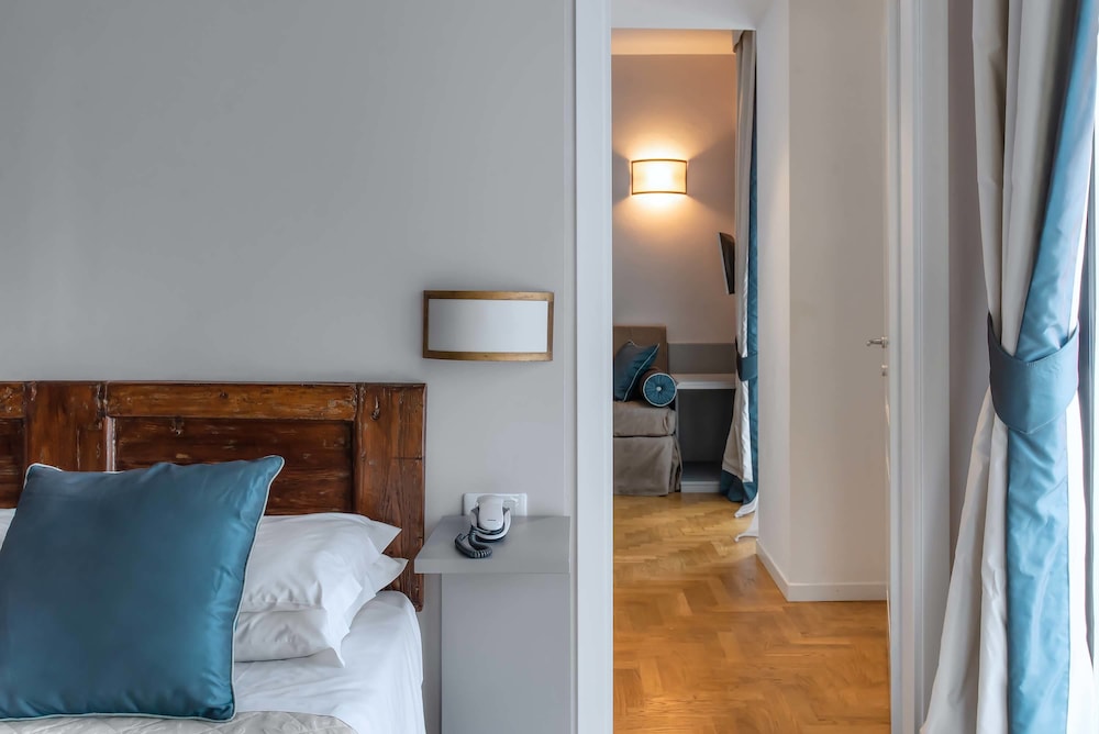 Hotel Machiavelli Palace — Hotel rooms in Florence, Tuscany