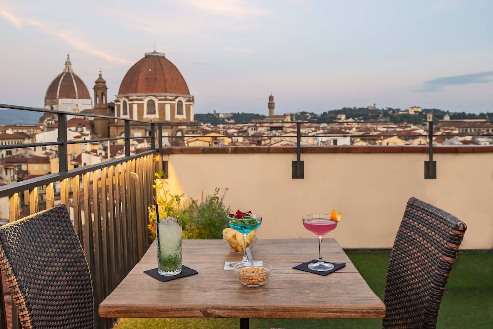 Hotel Machiavelli Palace — Restaurant & bars in Florence, Tuscany