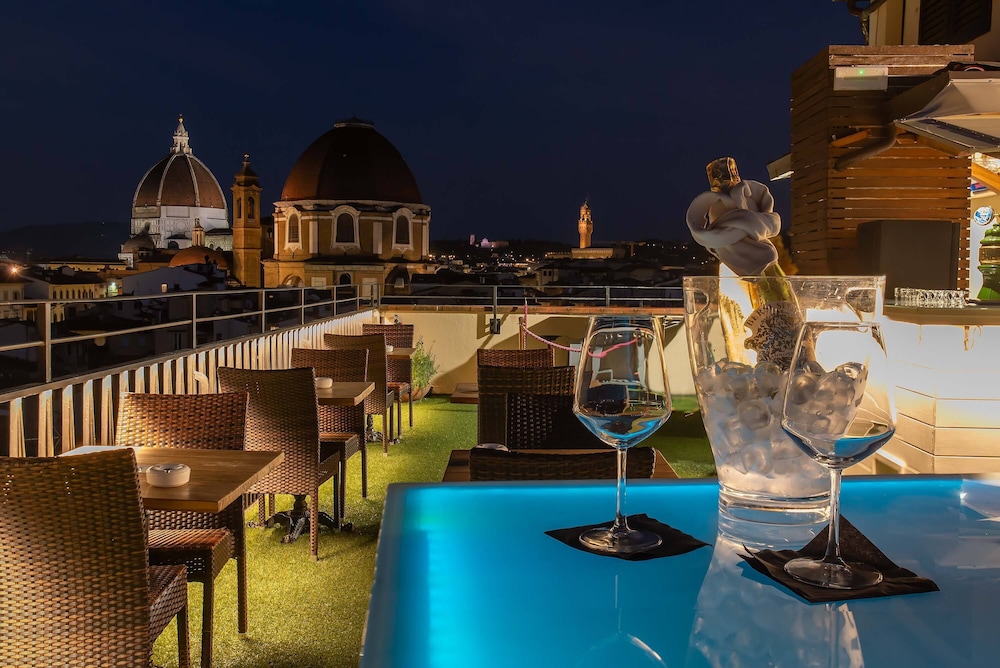 Hotel Machiavelli Palace — Restaurant & bars in Florence, Tuscany