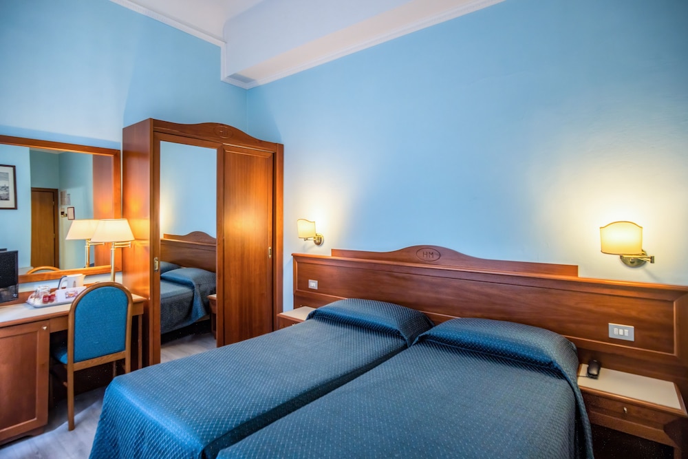 Hotel Martelli — Hotel rooms in Florence, Tuscany