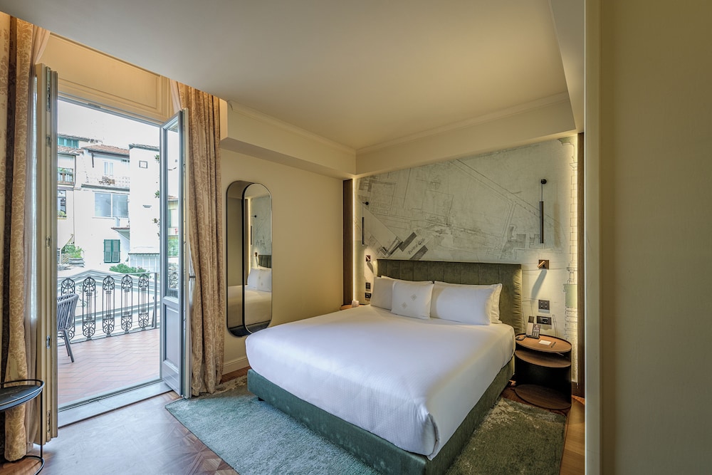 Palazzo Montebello — Hotel rooms in Florence, Tuscany