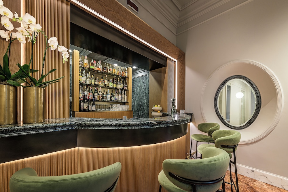 Palazzo Montebello — Restaurant & bars in Florence, Tuscany