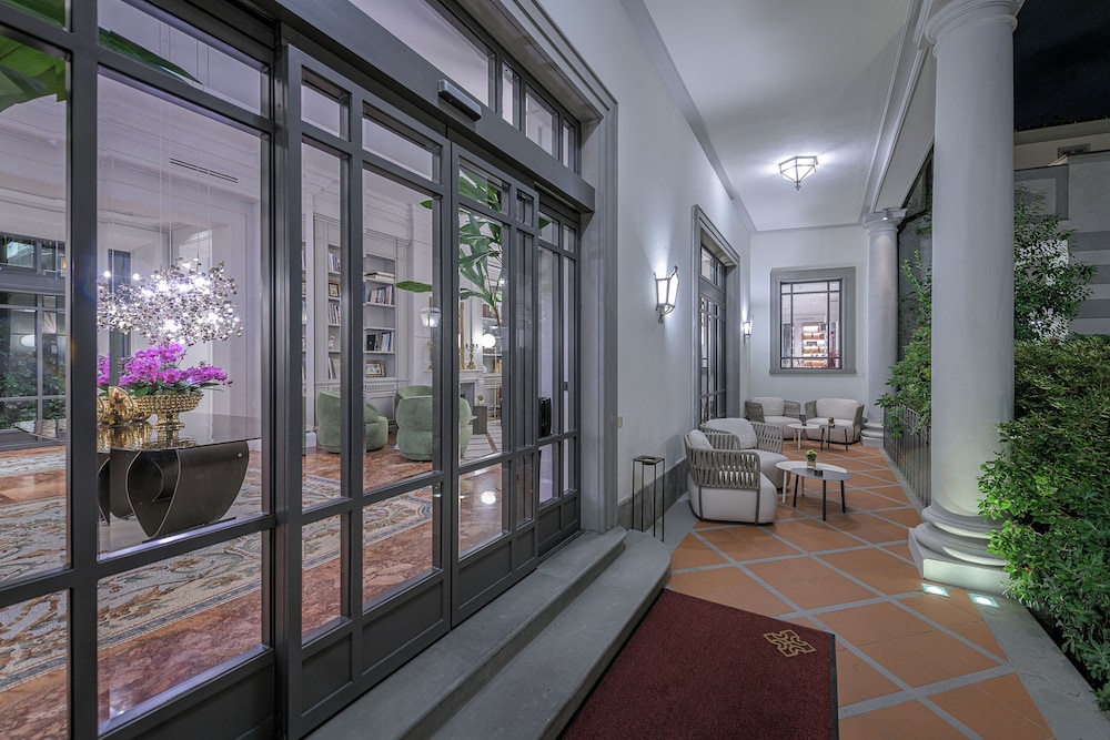 Palazzo Montebello — Hotel building in Florence, Tuscany