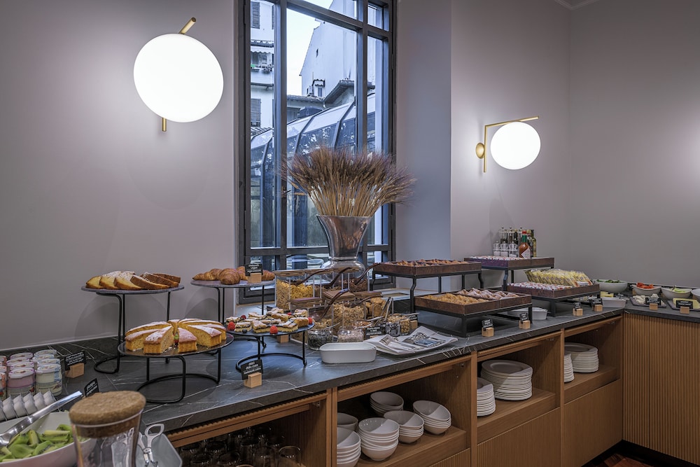 Palazzo Montebello — Restaurant & bars in Florence, Tuscany