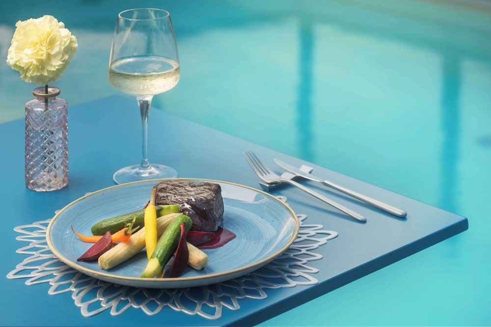 NH Firenze — Restaurant & bars in Florence, Tuscany
