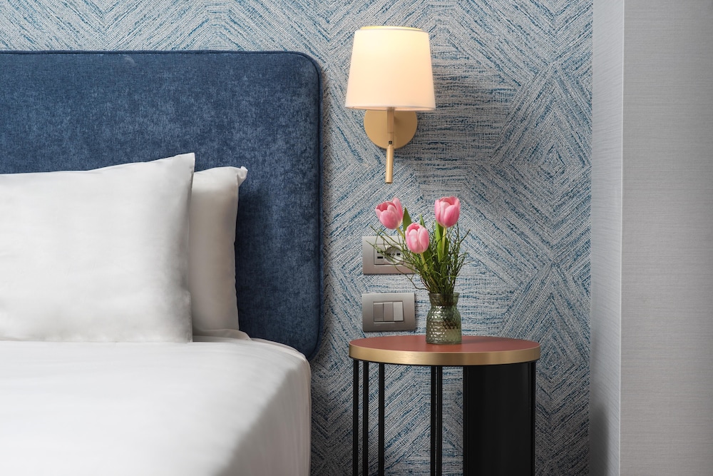NH Firenze — Hotel rooms in Florence, Tuscany