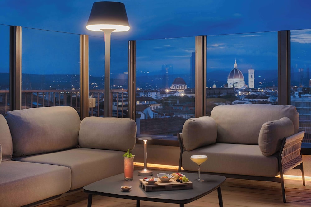 NH Firenze — Restaurant & bars in Florence, Tuscany