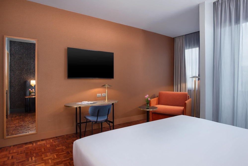 NH Firenze — Hotel rooms in Florence, Tuscany