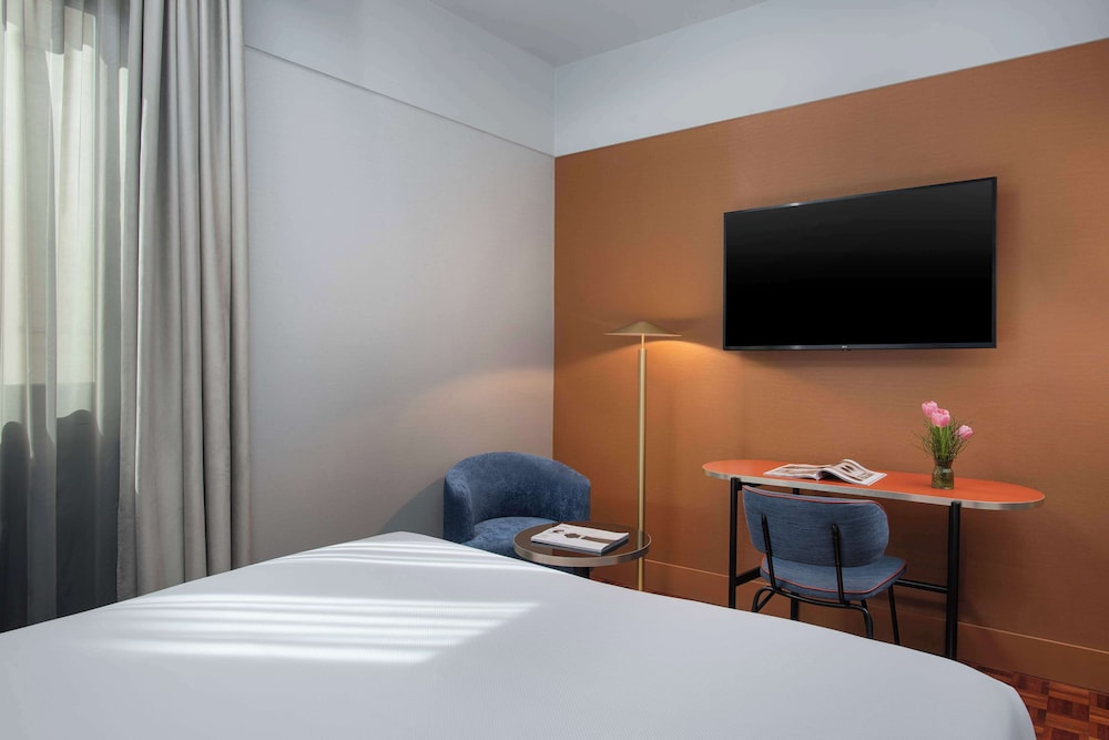 NH Firenze — Hotel rooms in Florence, Tuscany