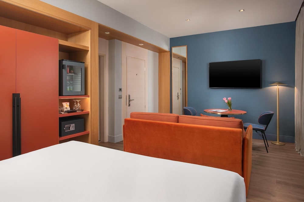 NH Firenze — Hotel rooms in Florence, Tuscany