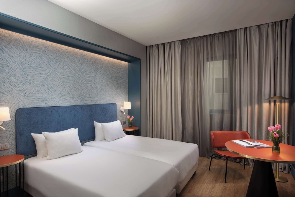 NH Firenze — Hotel rooms in Florence, Tuscany