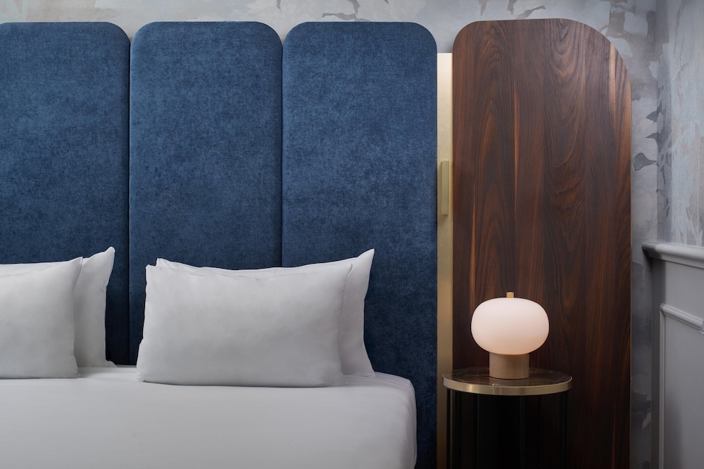 NH Firenze — Hotel rooms in Florence, Tuscany