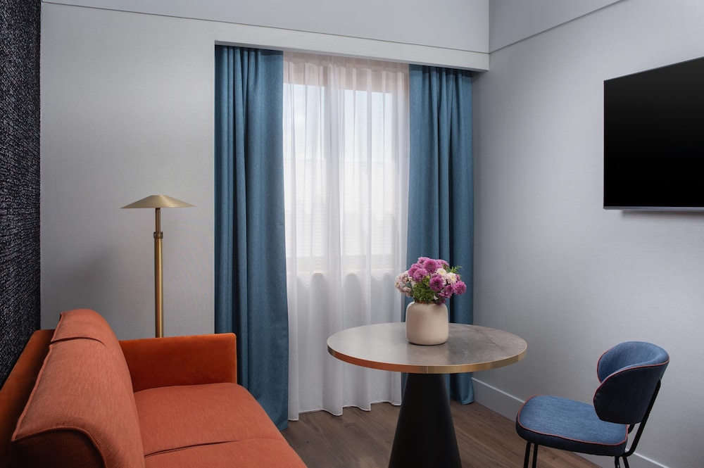 NH Firenze — Hotel rooms in Florence, Tuscany