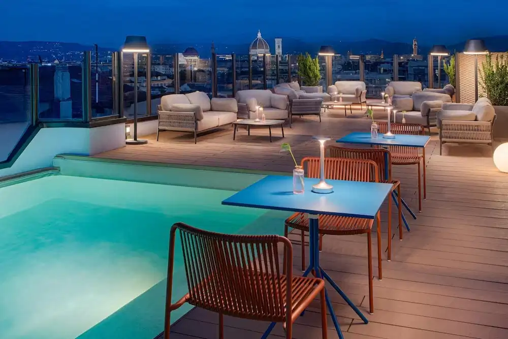 NH Firenze — Restaurant & bars in Florence, Tuscany