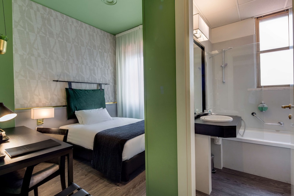 Best Western Plus CHC Florence — Hotel rooms in Florence, Tuscany