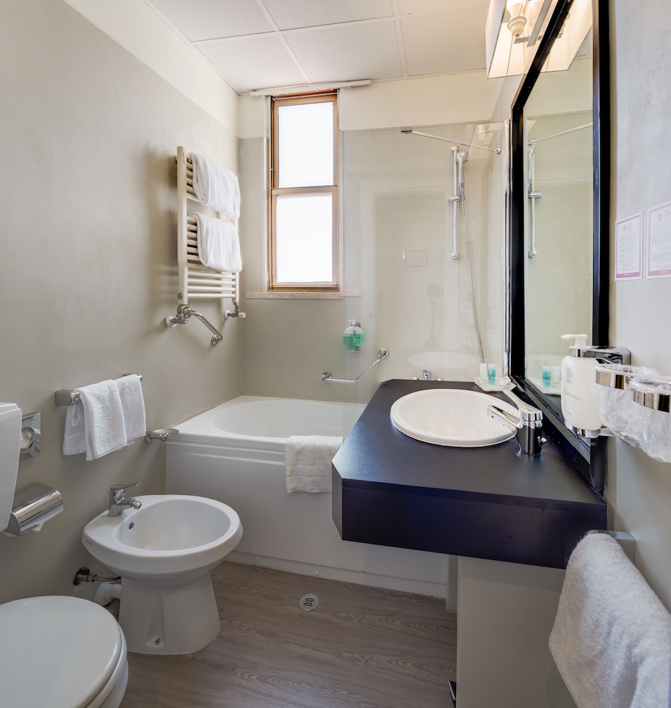 Best Western Plus CHC Florence — Hotel rooms in Florence, Tuscany