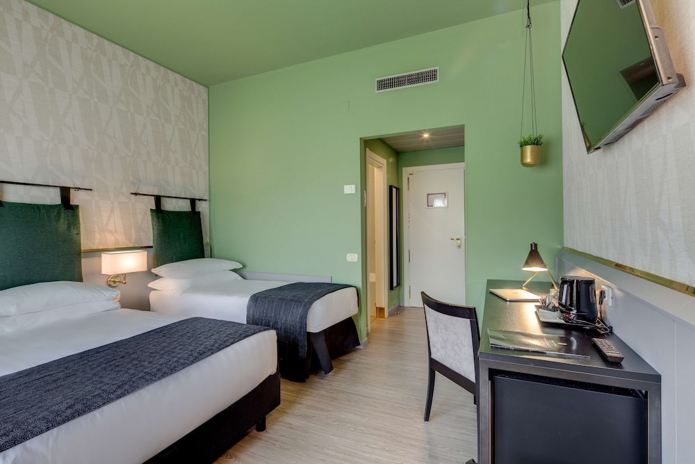 Best Western Plus CHC Florence — Hotel rooms in Florence, Tuscany