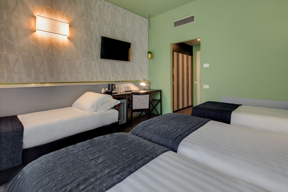 Best Western Plus CHC Florence — Hotel rooms in Florence, Tuscany