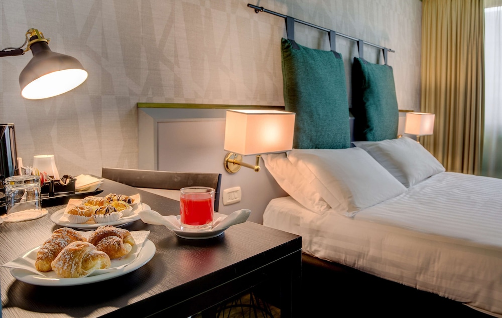 Best Western Plus CHC Florence — Hotel rooms in Florence, Tuscany