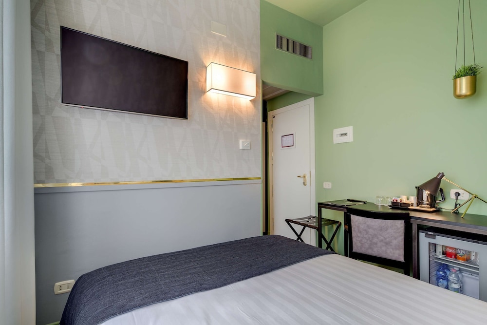 Best Western Plus CHC Florence — Hotel rooms in Florence, Tuscany