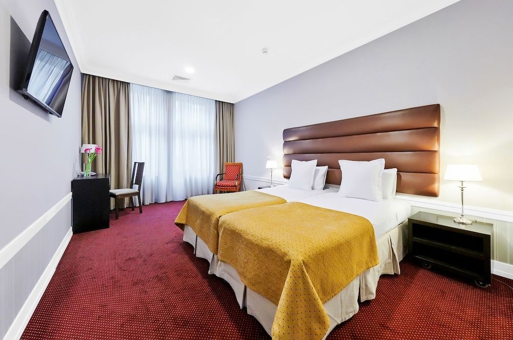 . La Boutique Hotel