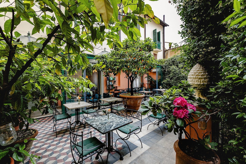 Hotel Palazzo dal Borgo — Main photo in Florence, Tuscany