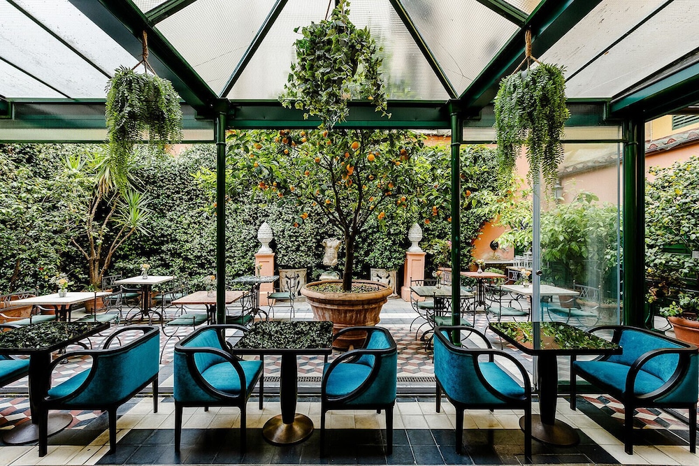 Hotel Palazzo dal Borgo — Restaurant & bars in Florence, Tuscany
