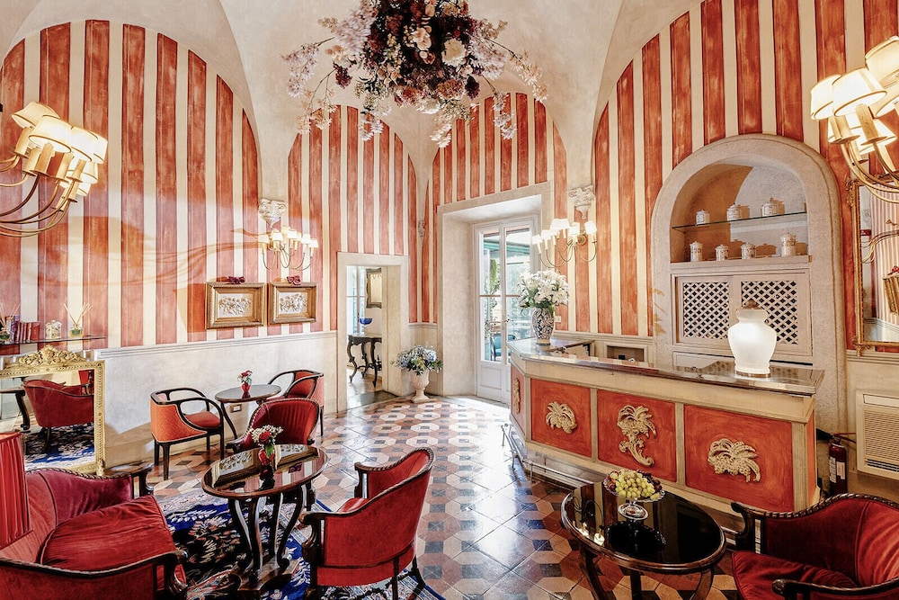 Hotel Palazzo dal Borgo — Restaurant & bars in Florence, Tuscany