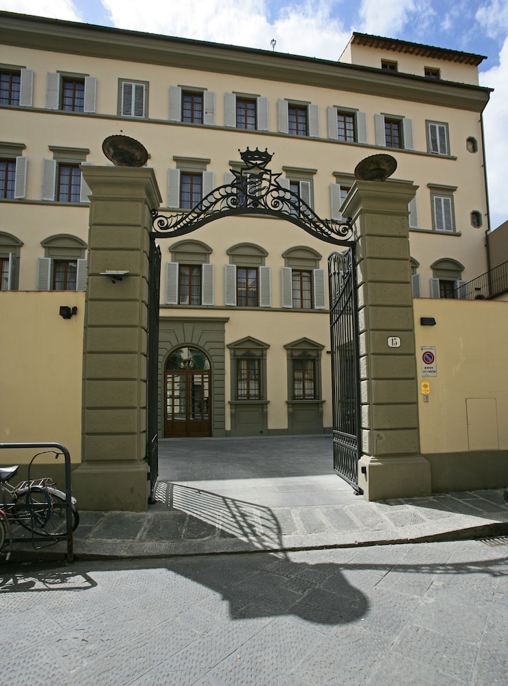 Palazzo dei Ciompi Suites — Main photo in Florence, Tuscany