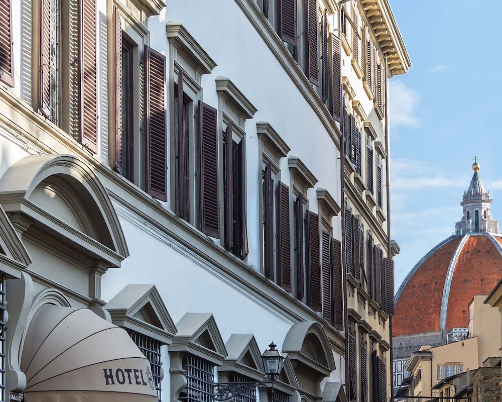 Hotel Paris — Main photo in Florence, Tuscany