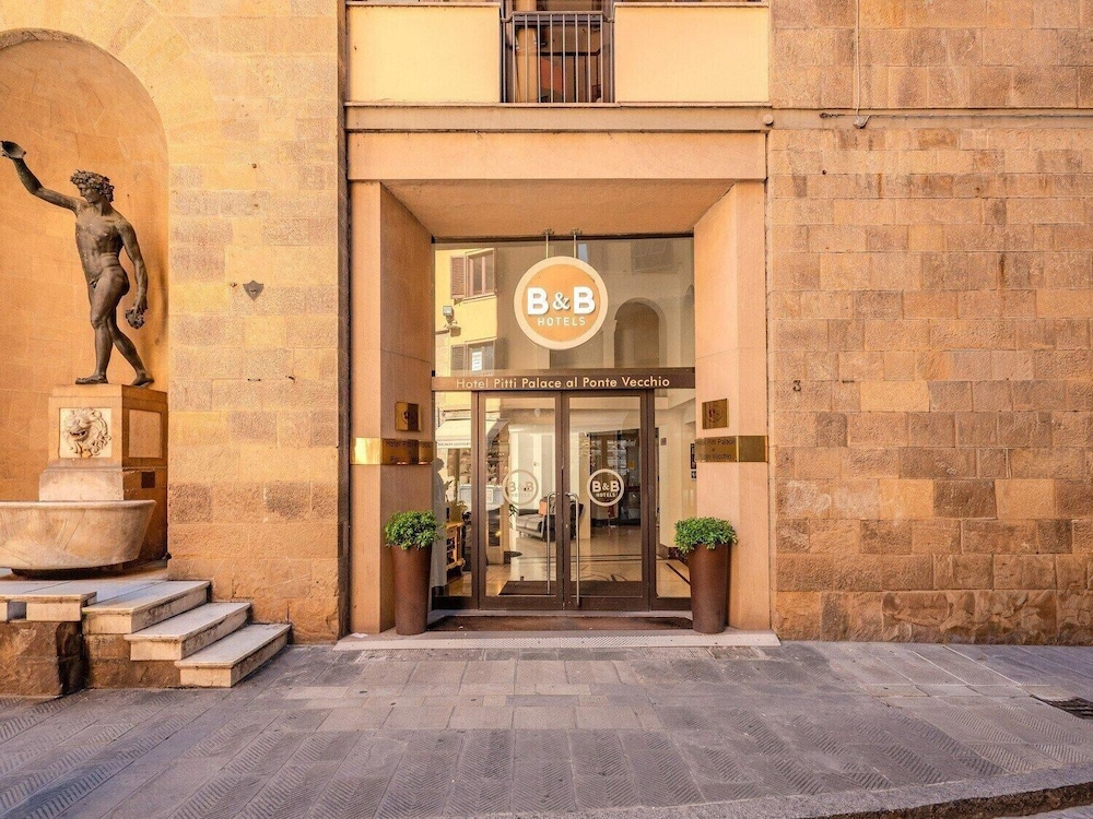 B&B Hotel Firenze Pitti Palace al Ponte Vecchio — Main photo in Florence, Tuscany
