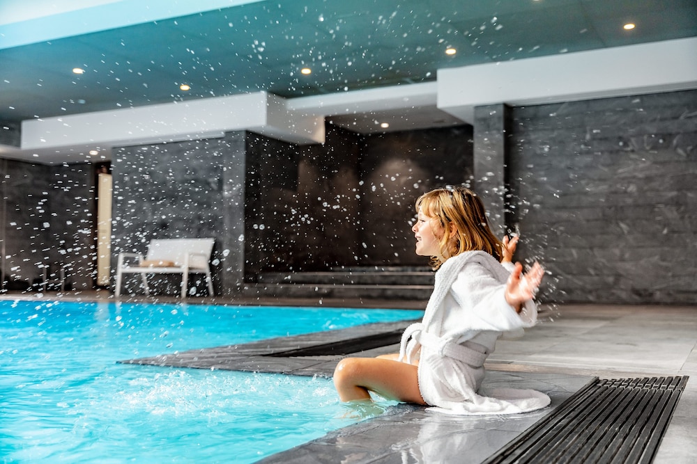 Relais Spa Val d'Europe — Attractions for children in Disneyland Paris, Ile-de-France