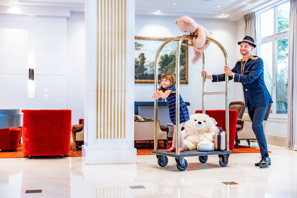 Relais Spa Val d'Europe — Attractions for children in Disneyland Paris, Ile-de-France
