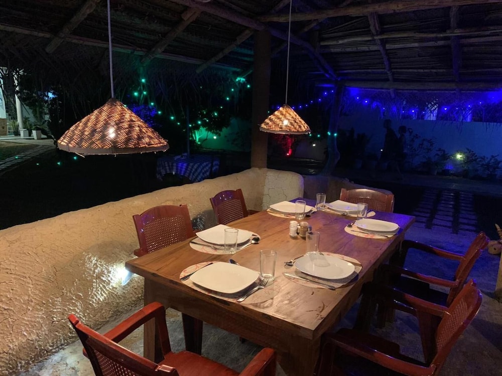 Wavelength — Restaurant & bars in Mirissa