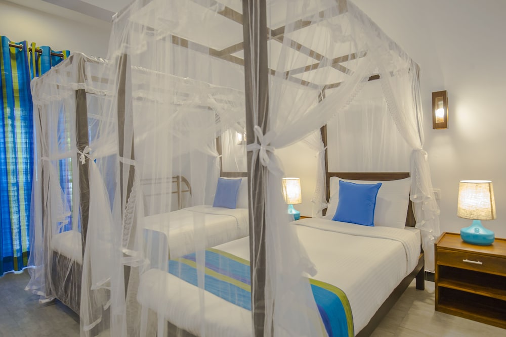 Wavelength — Hotel rooms in Mirissa