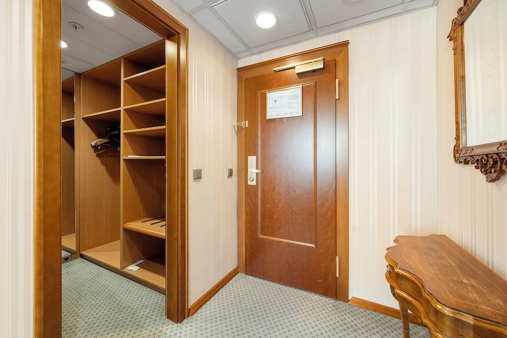Panorama by Verdi Hotels — Rooms in Prague, Prague