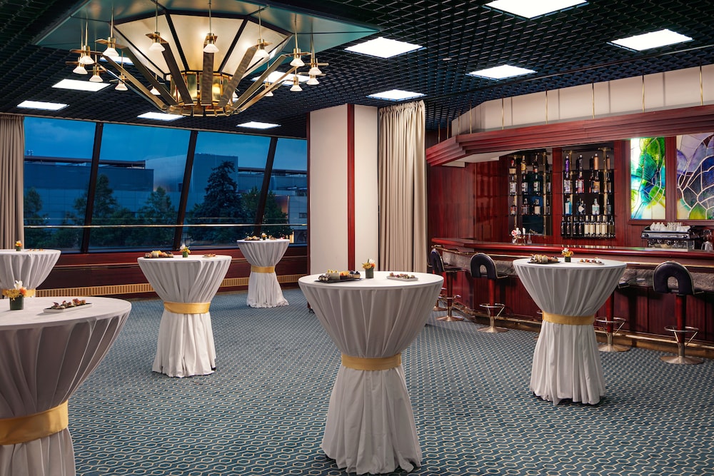 Panorama by Verdi Hotels — Shared spaces in Prague, Prague