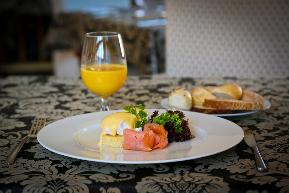 Hotel Questenberg — Restaurant & bars in Prague, Prague