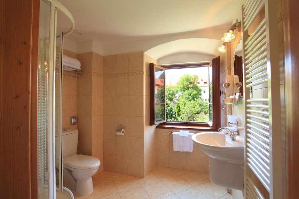 Hotel Questenberg — Hotel rooms in Prague, Prague