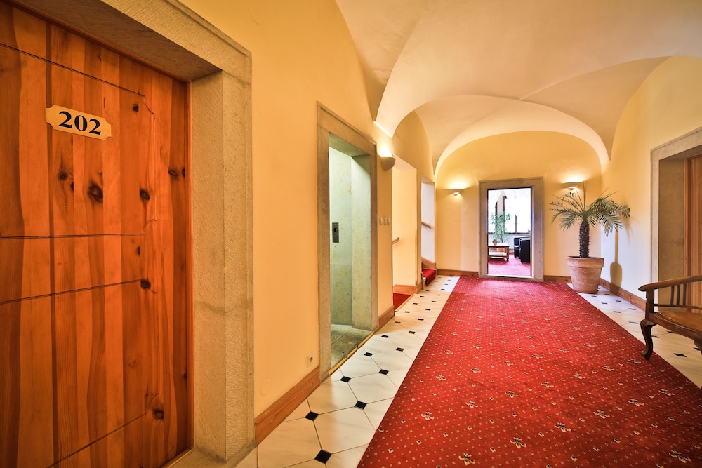 Hotel Questenberg — Hotel building in Prague, Prague