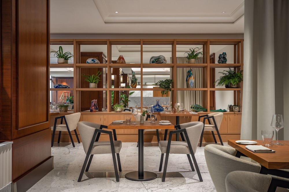 Almanac X Alcron Prague — Restaurant & bars in Prague, Prague