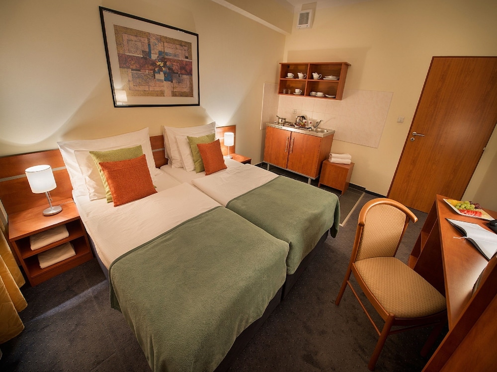 Rezidence Emmy — Hotel rooms in Prague, Prague